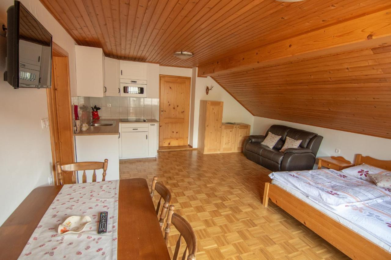 Tourist Farm "Pri Biscu" Villa Bled Exteriör bild