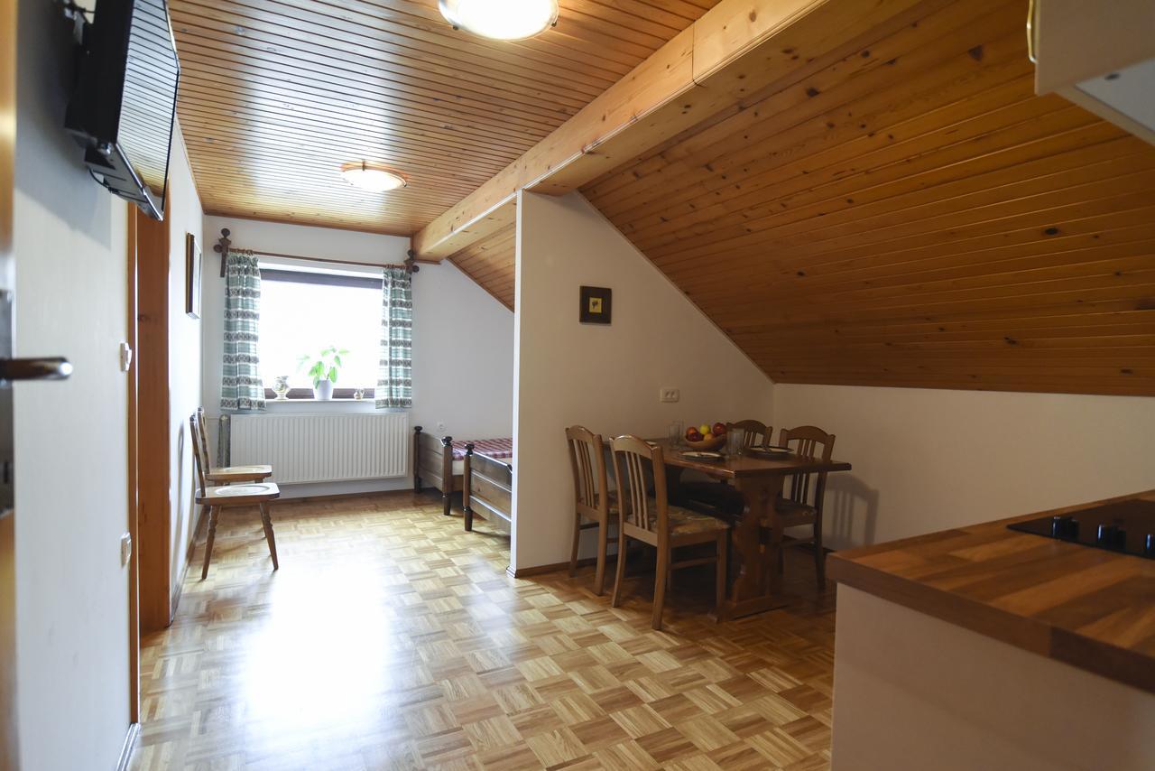 Tourist Farm "Pri Biscu" Villa Bled Rum bild