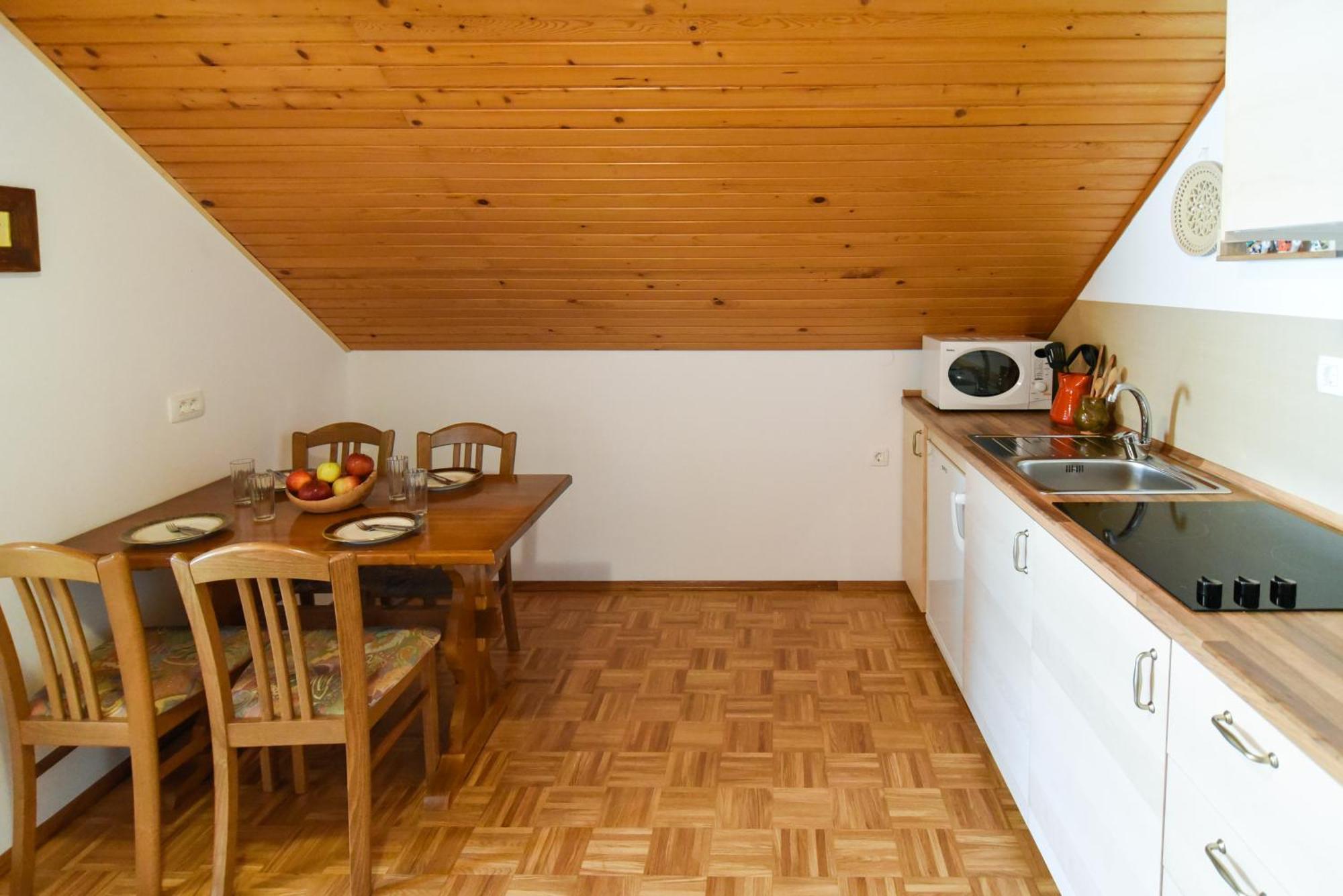 Tourist Farm "Pri Biscu" Villa Bled Exteriör bild